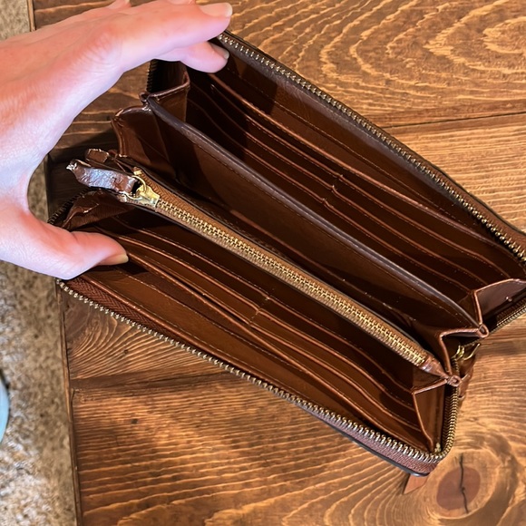 Navy accent leather wallet - Picture 2 of 5